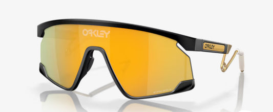 BXTR Metal Oakley prizm 24k, 
Montatura matte black