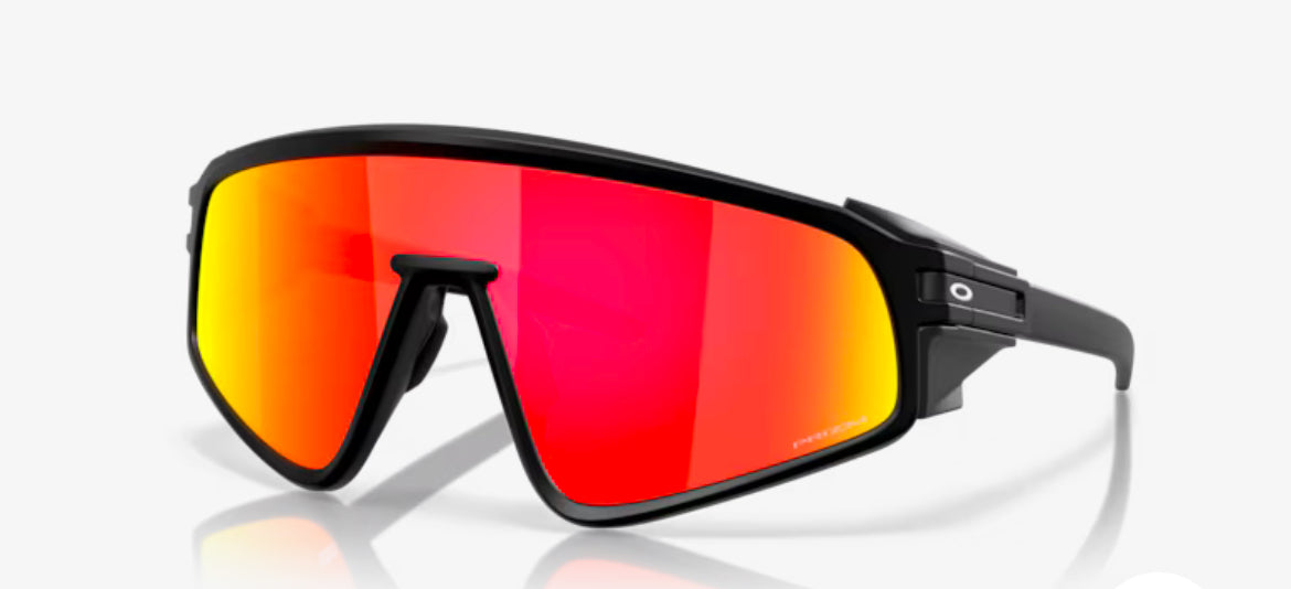 Latch™ Panel Oakley