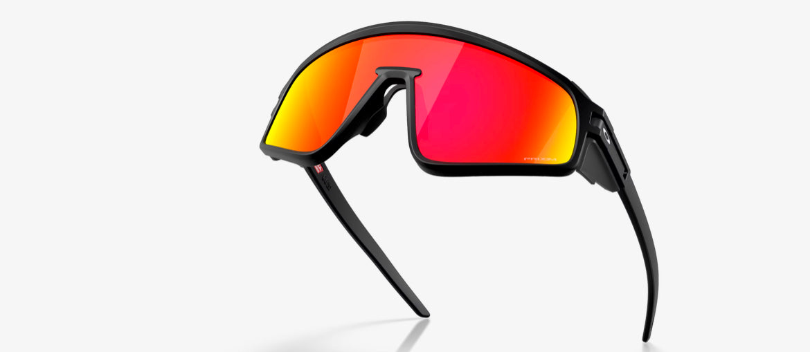 Latch™ Panel Oakley