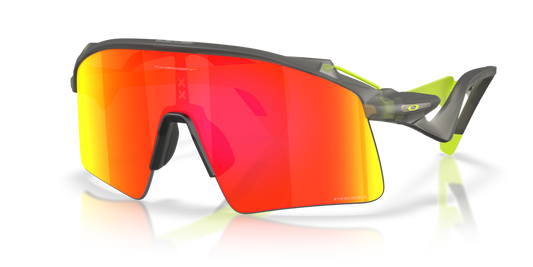 Stunt Wing Lente prizm ruby ,  Montatura matte grey smoke